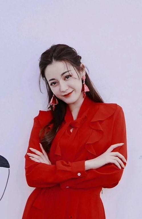 娛樂吃瓜君迪麗熱巴,娛樂圈的瓜王，揭秘明星背后的故事