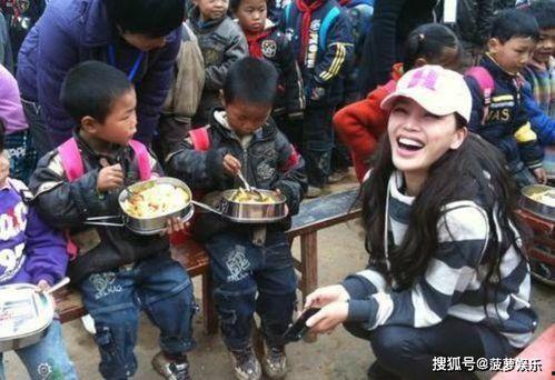 吃瓜明星娛樂(lè)八卦群微博,揭秘“吃瓜明星”娛樂(lè)八卦群微博背后的故事