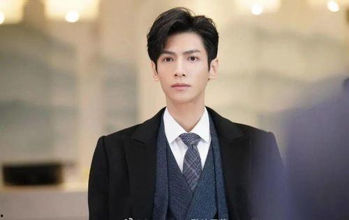 娛樂吃瓜羅云熙,從娛樂吃瓜到人氣飆升，他的蛻變之路