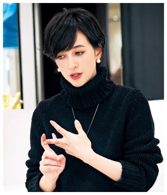 娛樂(lè)吃瓜探班男藝人,探班男藝人，吃瓜群眾眼中的幕后故事