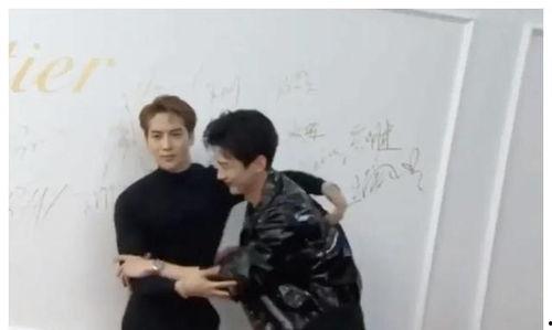 綜藝娛樂(lè)圈吃瓜爆料小說(shuō),揭秘幕后真相，吃瓜群眾狂歡盛宴