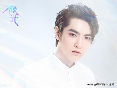 娛樂吃瓜爆料易烊千璽,娛樂圈的神秘瓜王，揭秘他的吃瓜傳奇